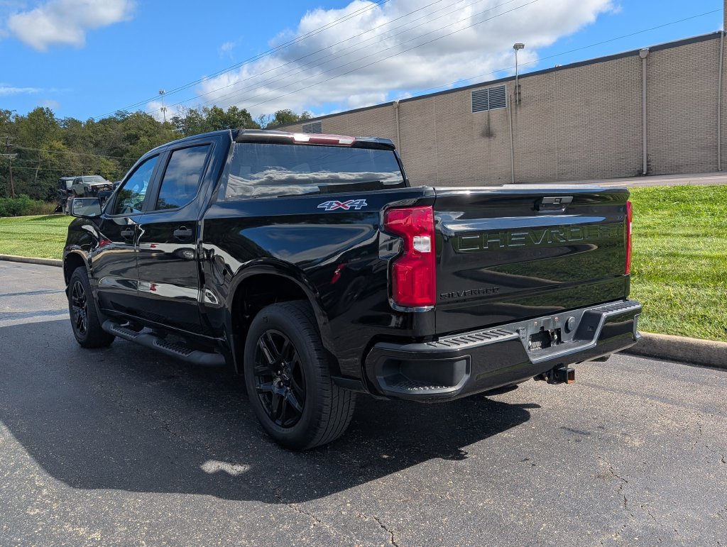 Used 2022 Chevrolet Silverado 1500 Custom w/ Rally Edition AWD/4WD image 5