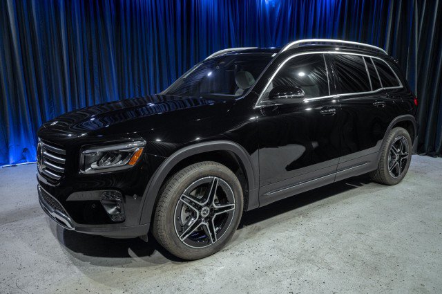 Certified 2026 Mercedes-Benz GLB 250 image 1