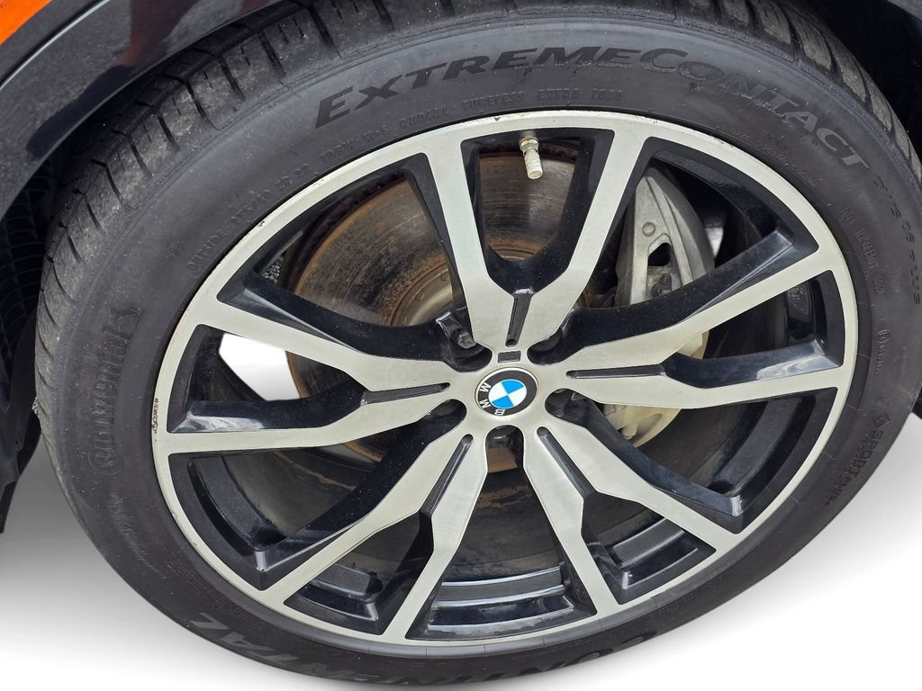 Used 2019 BMW X7 xDrive50i w/ M Sport Package AWD/4WD image 12