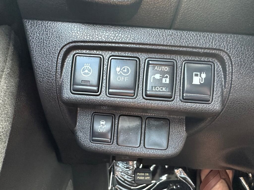 Used 2015 Nissan Leaf S w/ Charge Package FWD image 20