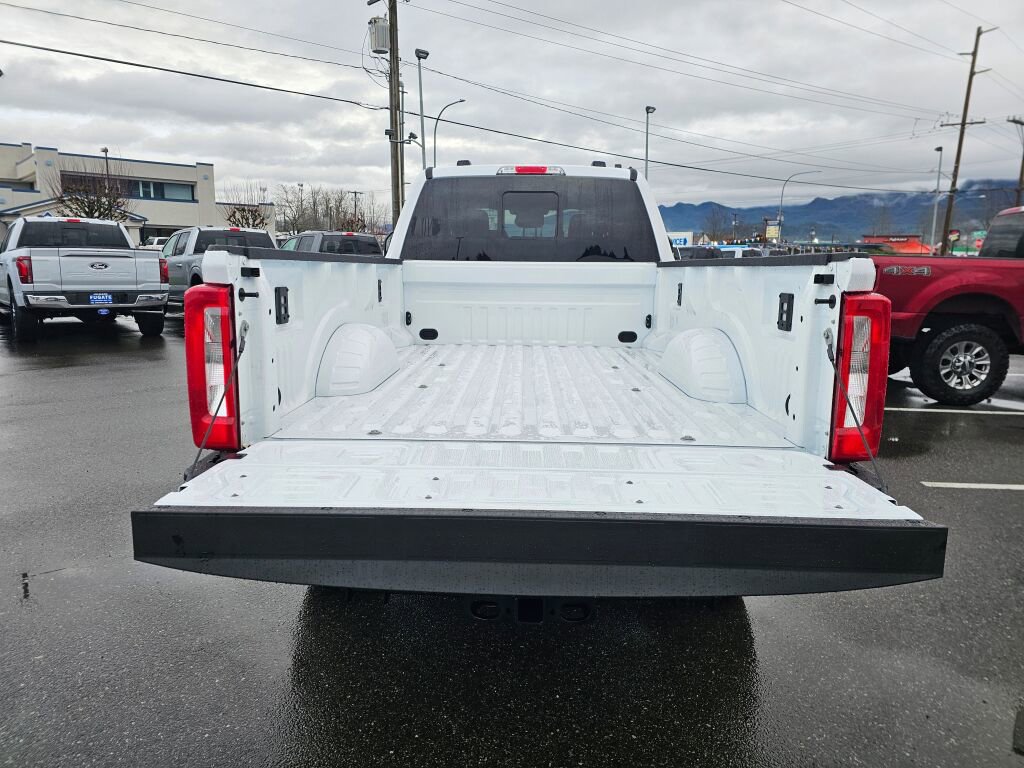 New 2026 Ford F350 XLT image 6