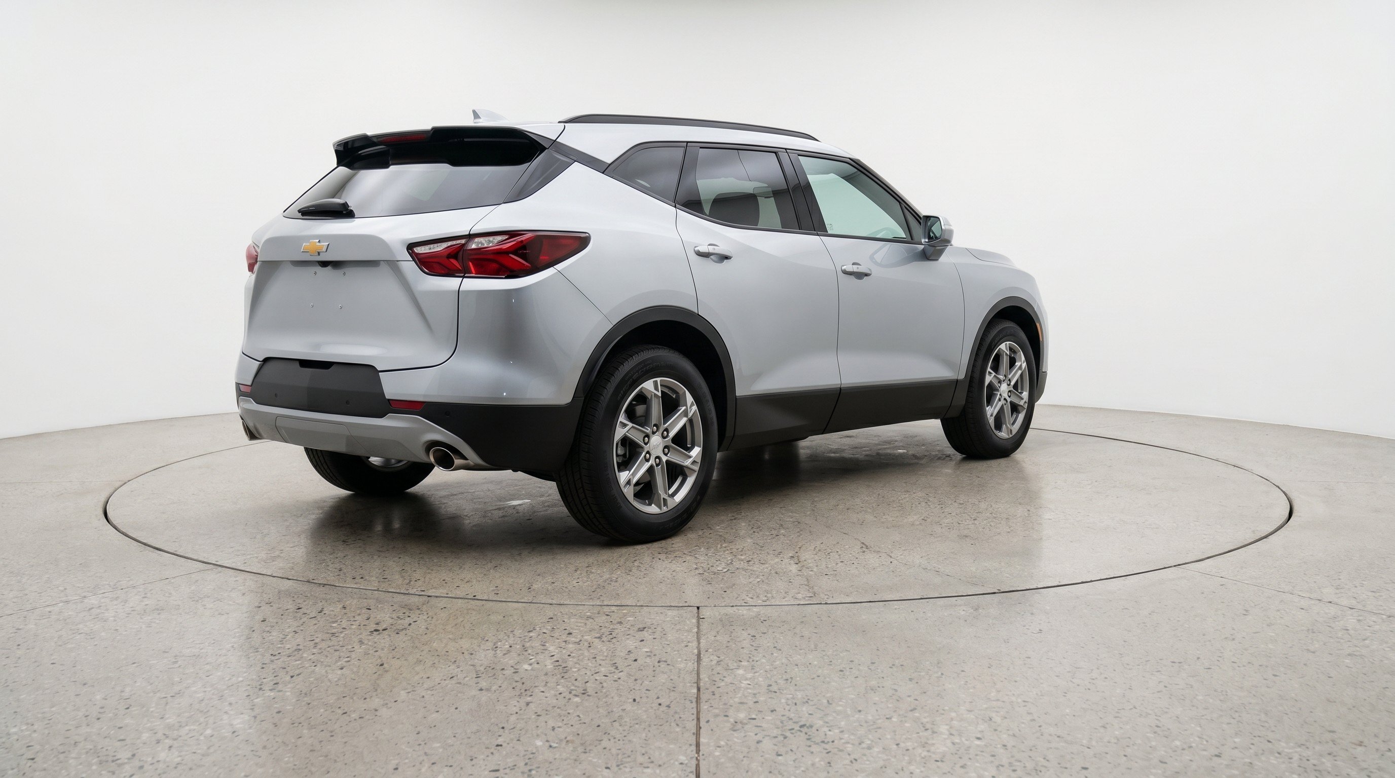 Used 2025 Chevrolet Blazer LT FWD image 9
