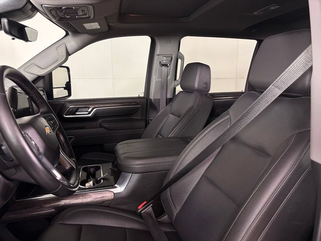 Certified 2025 Chevrolet Silverado 2500 LTZ w/ LTZ Premium Package AWD/4WD image 22