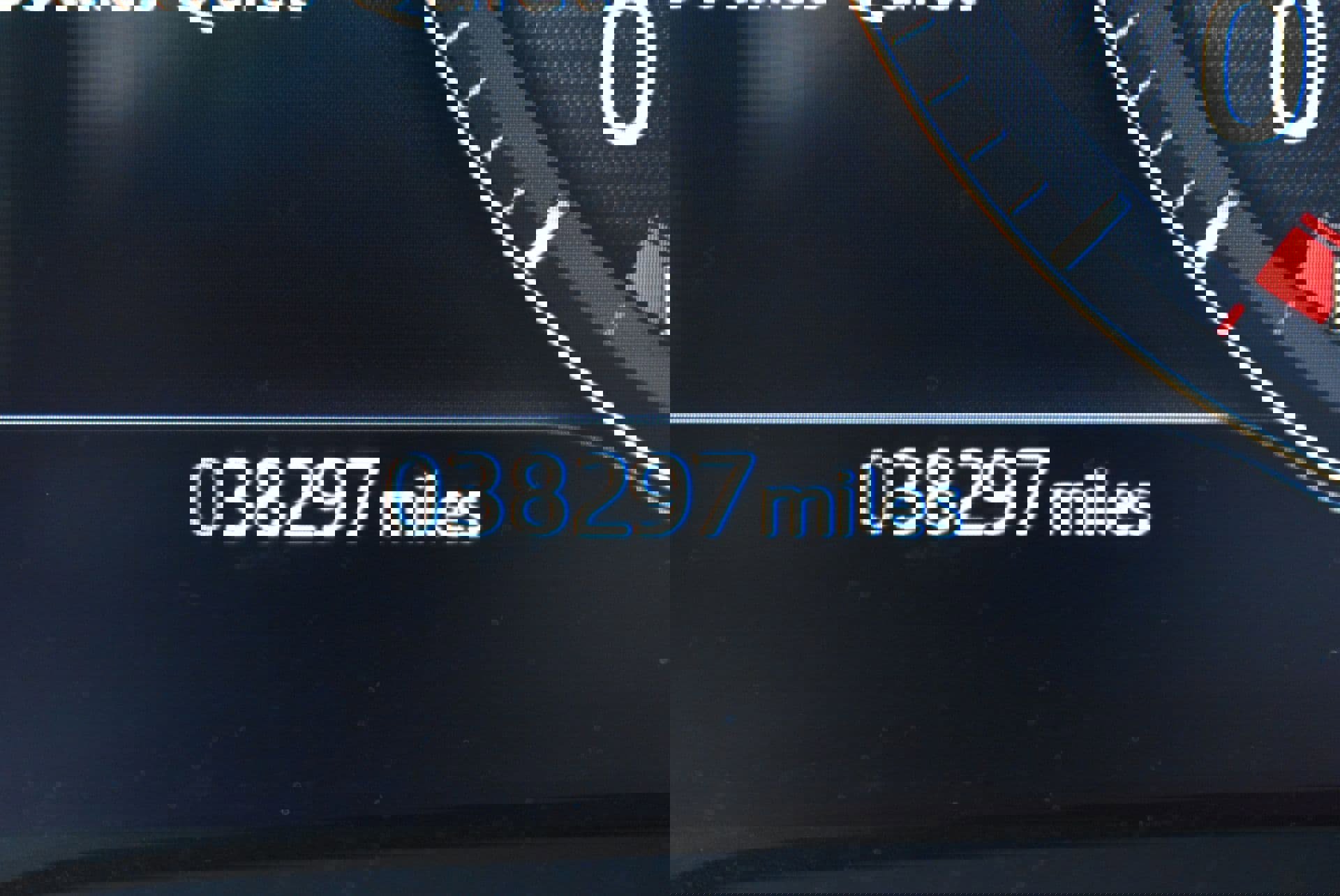 Used 2021 Jaguar E-PACE SE image 33