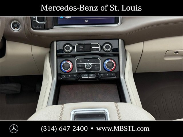 Used 2021 GMC Yukon Denali w/ Denali Premium Package image 16