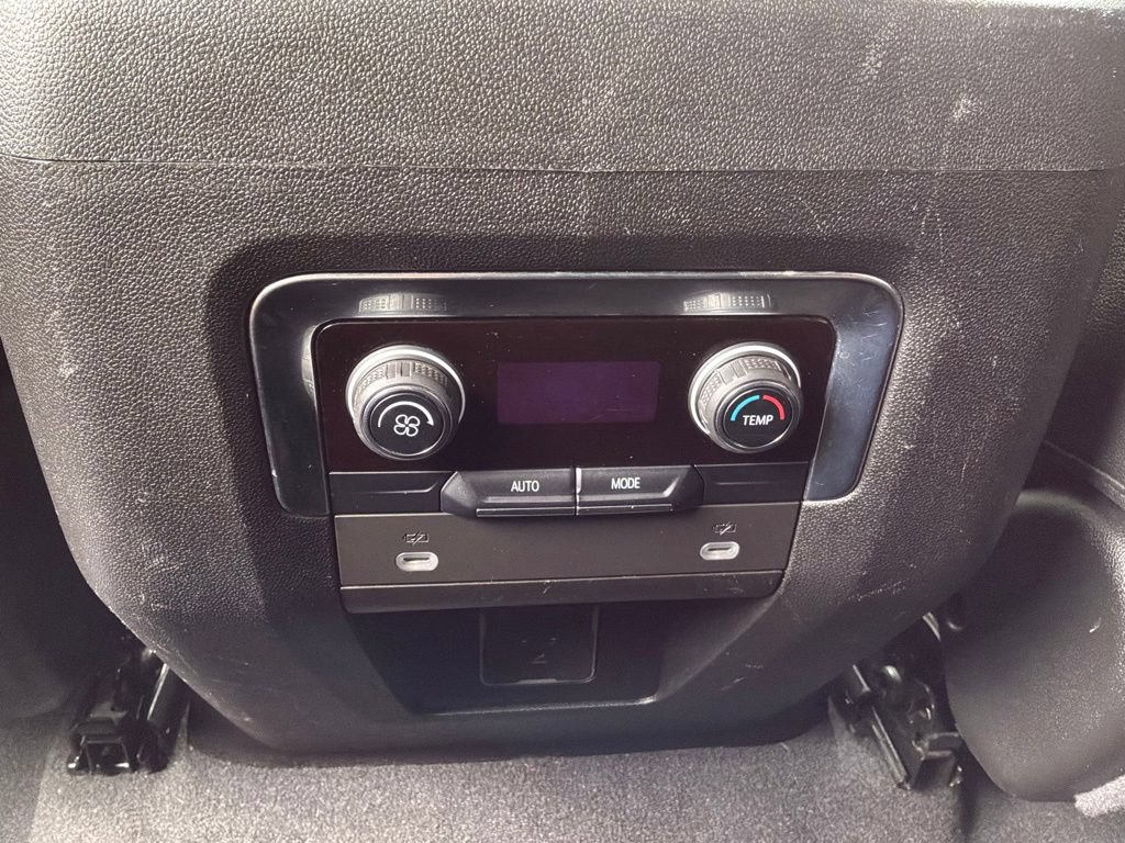 Used 2023 Chevrolet Suburban RST AWD/4WD image 29