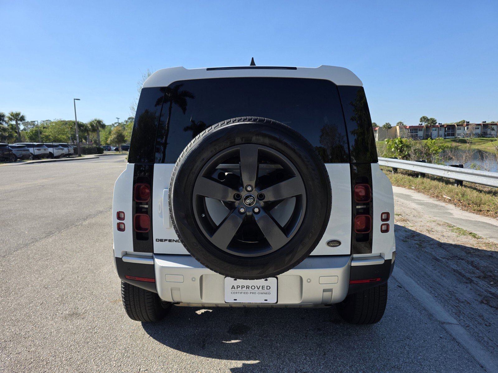 Used 2020 Land Rover Defender 110 S image 6