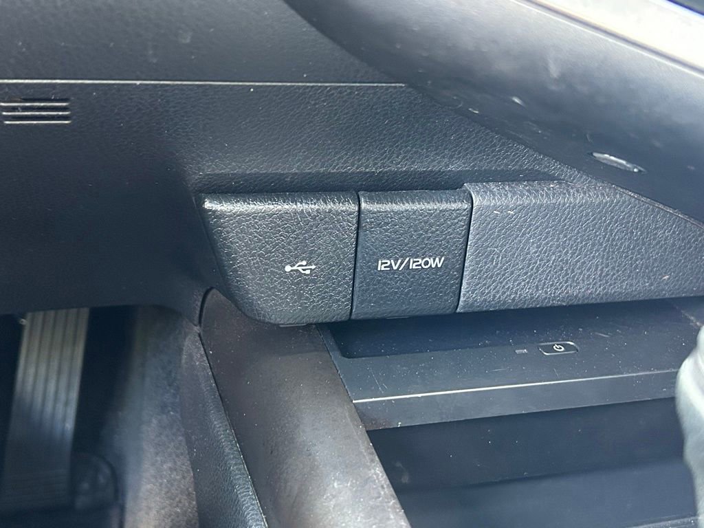 Used 2023 Toyota Camry XSE FWD image 47