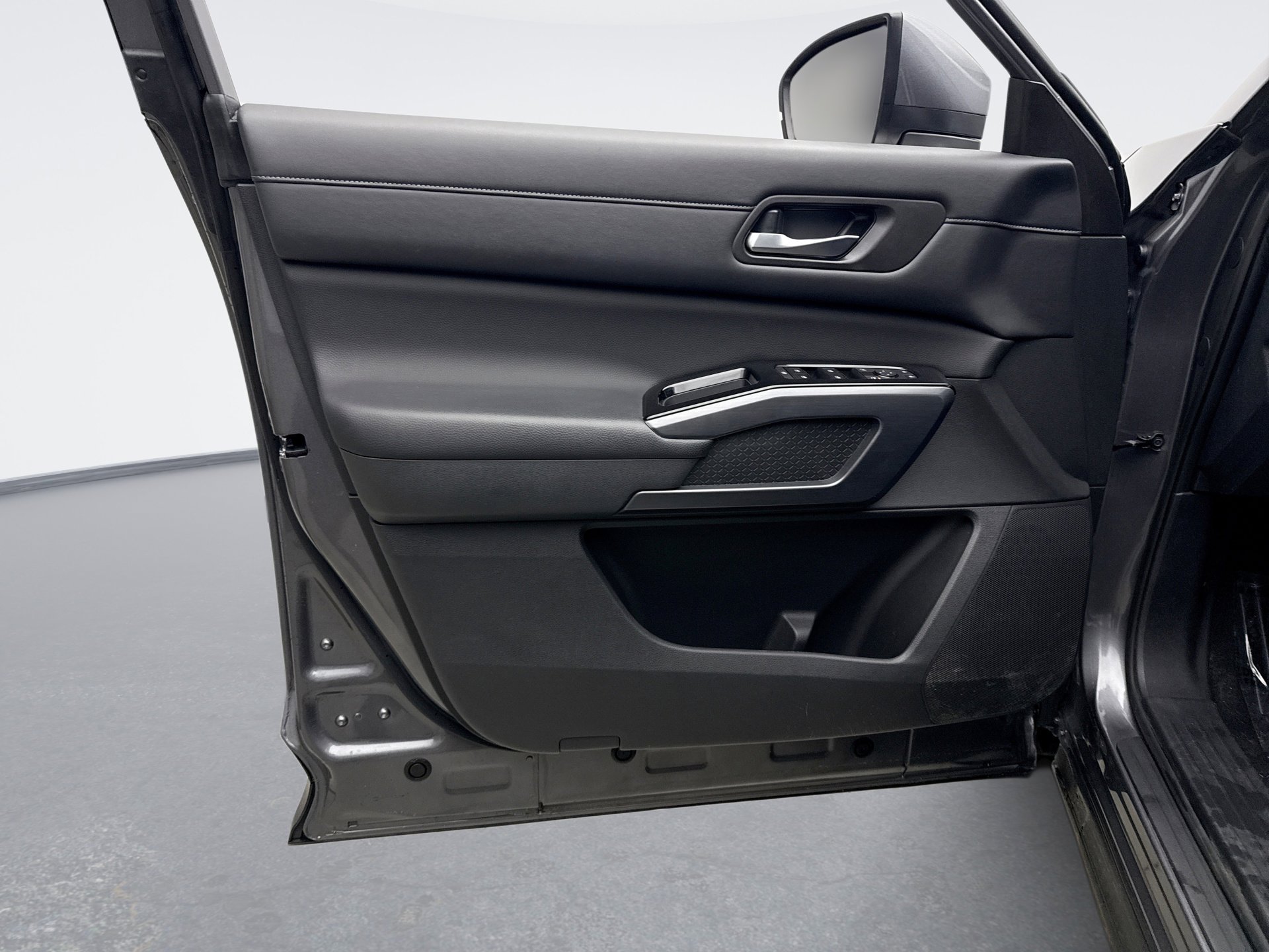 Used 2023 Nissan Pathfinder SL image 9