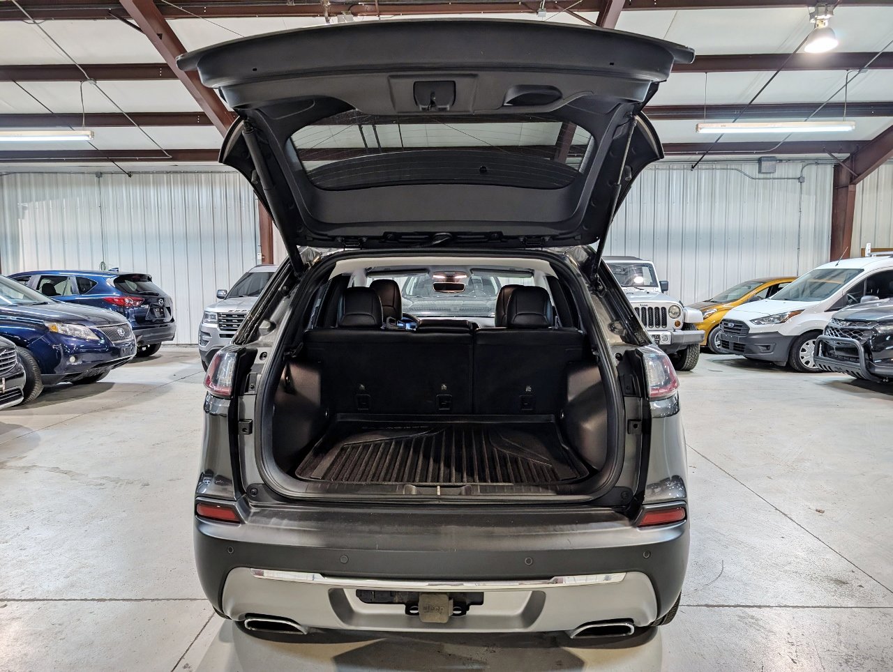 Used 2019 Jeep Cherokee Limited w/ Trailer Tow Group image 20