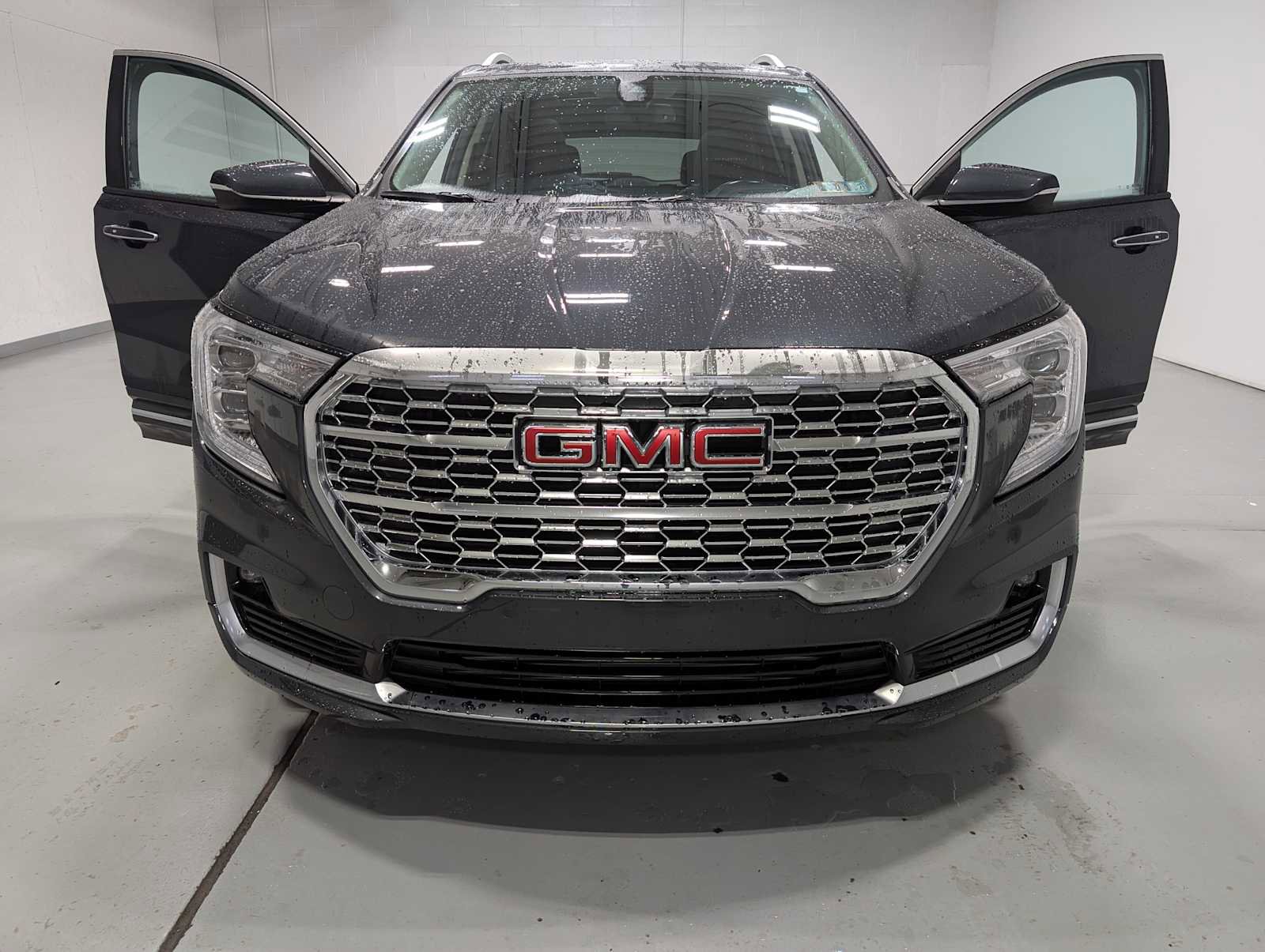 Certified 2022 GMC Terrain Denali image 15