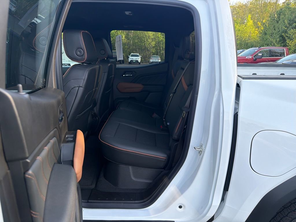 New 2026 GMC Canyon AT4 w/ AT4 Premium Package AWD/4WD image 21