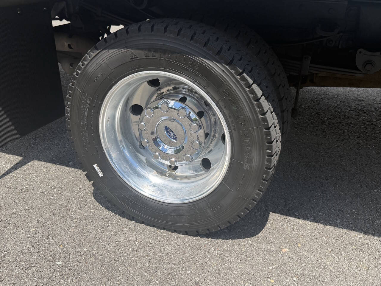 Used 2017 Ford F550 4x4 Regular Cab Super Duty image 51