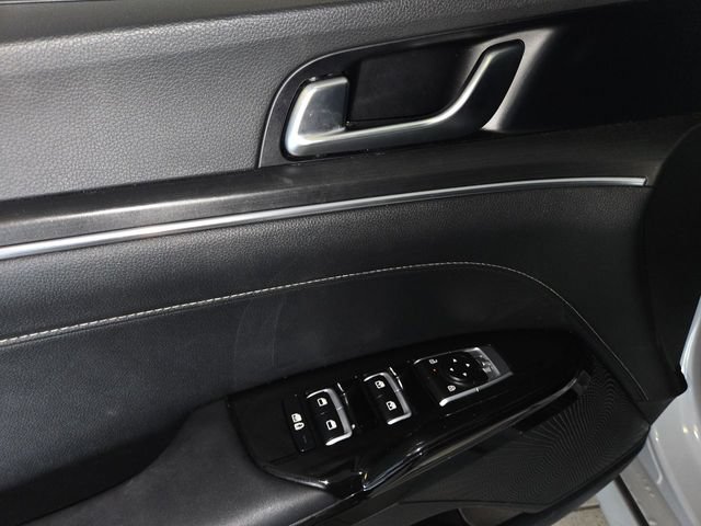 Used 2025 Kia K5 GT-Line AWD/4WD image 13