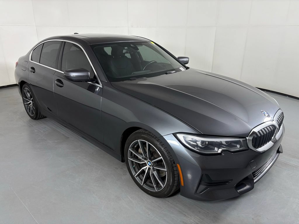 Used 2021 BMW 330i Sedan w/ Convenience Package RWD image 2