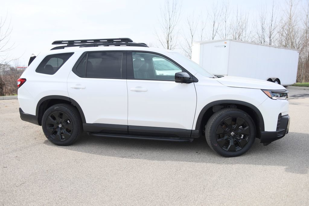 New 2026 Honda Pilot Black Edition image 7