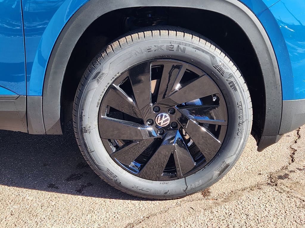New 2026 Volkswagen Atlas Cross Sport SE image 30