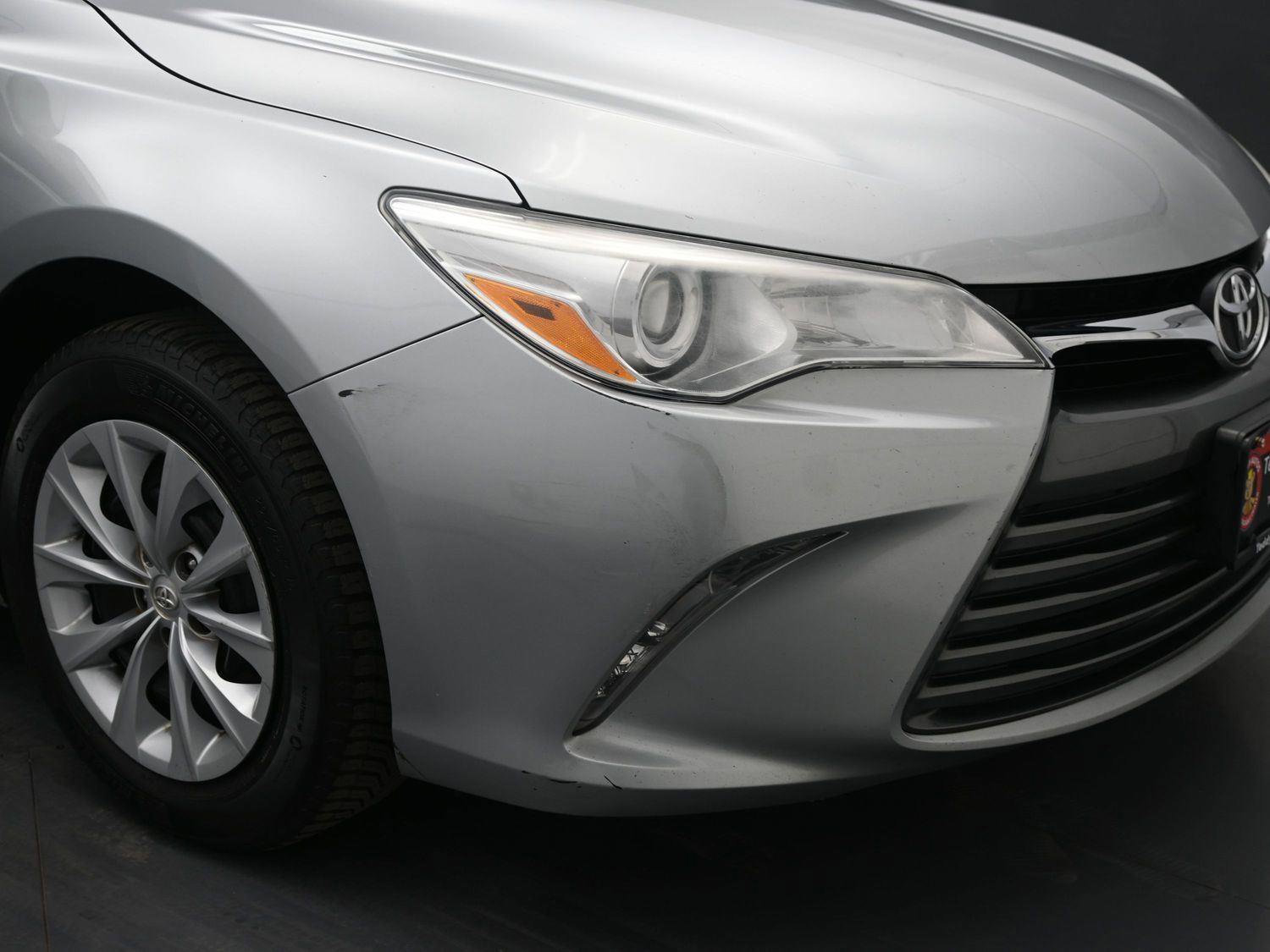 Used 2017 Toyota Camry LE FWD image 14