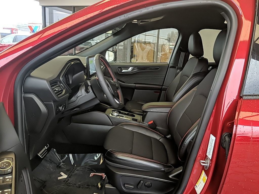 Used 2024 Ford Escape ST-Line w/ Tech Pack #1 image 12