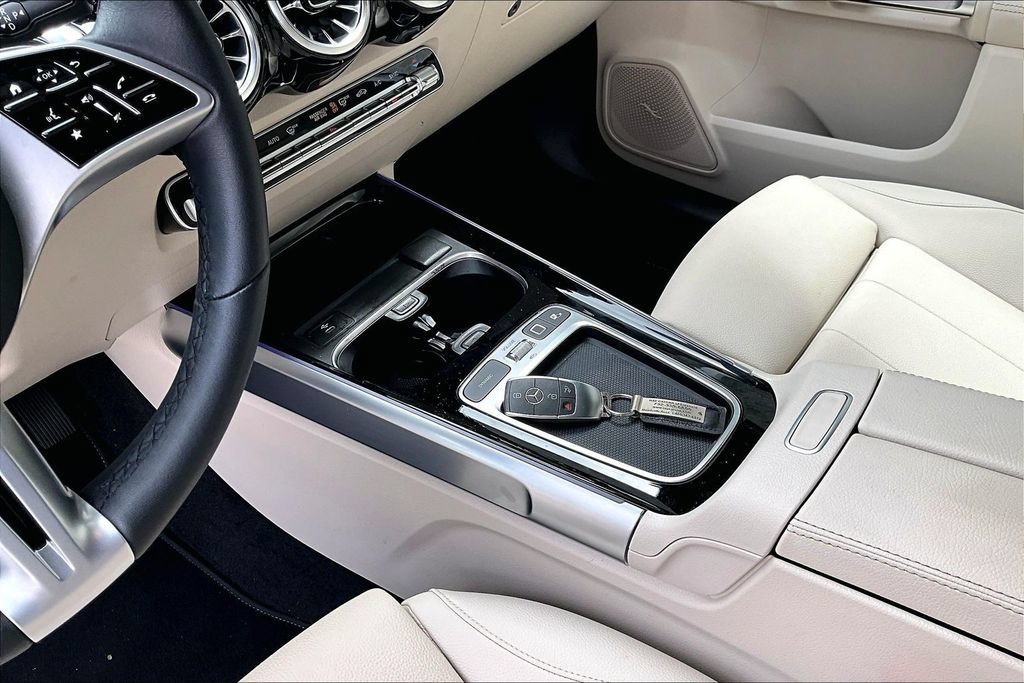 Used 2026 Mercedes-Benz GLB 250 4MATIC image 14