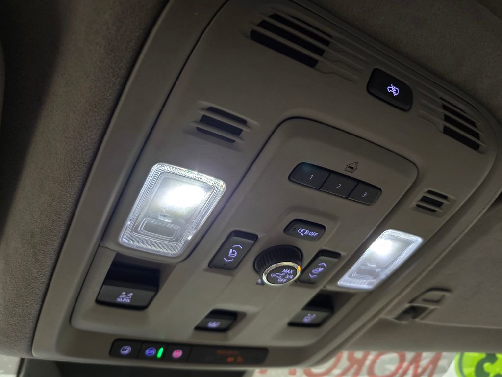 Used 2023 Cadillac Escalade Sport Platinum AWD/4WD image 31
