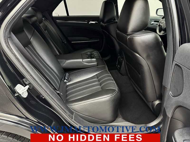 Used 2022 Chrysler 300 S image 18