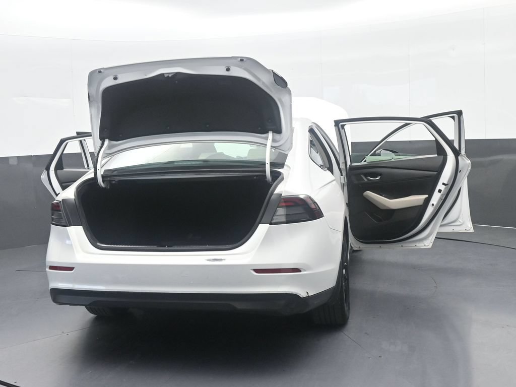 Used 2025 Honda Accord SE image 74