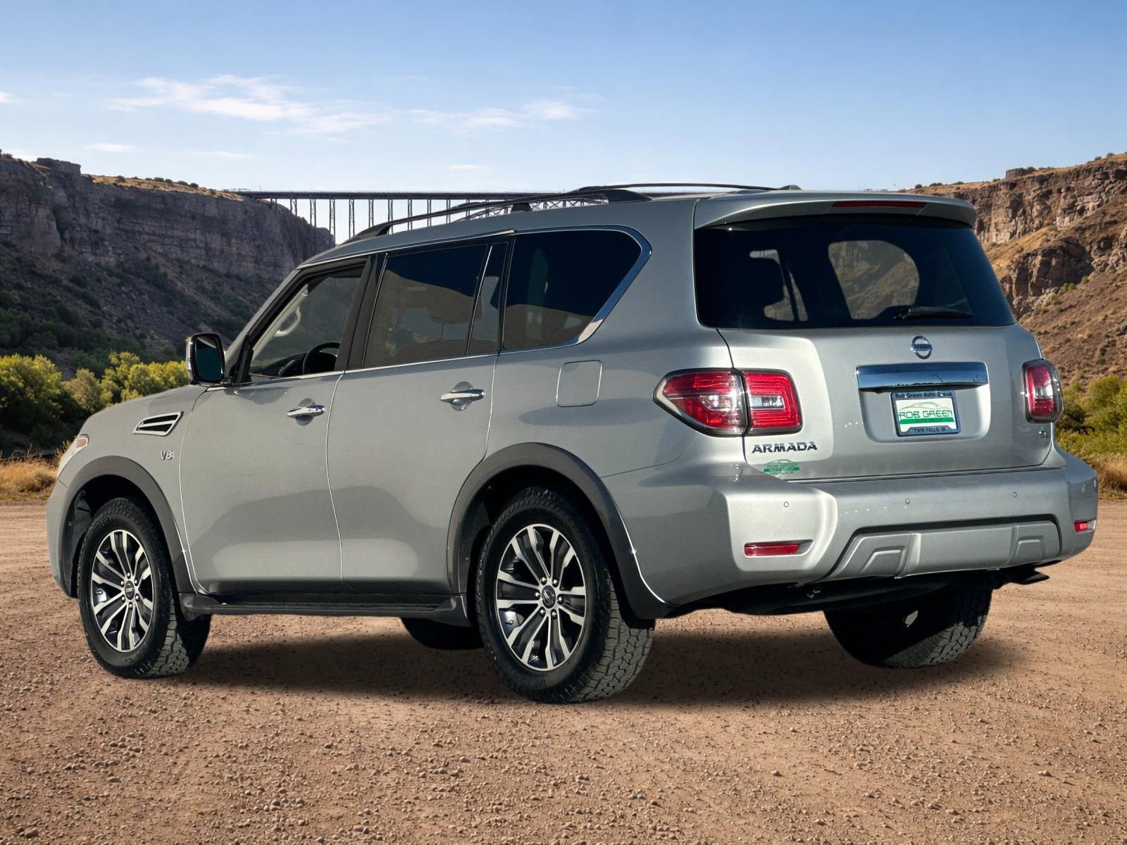 Used 2018 Nissan Armada SL w/ Moonroof Package image 5