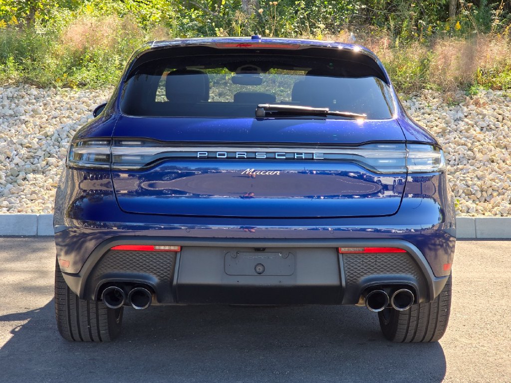 Used 2025 Porsche Macan AWD/4WD image 6