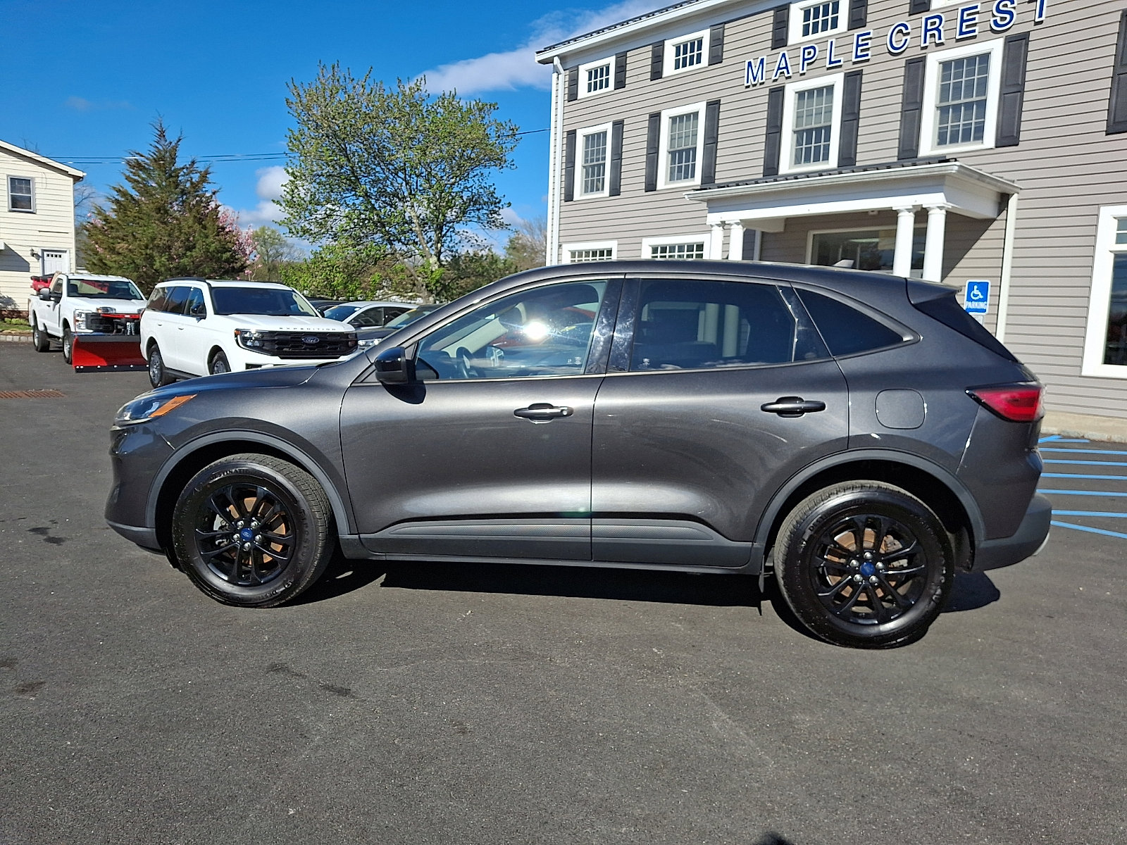 Used 2020 Ford Escape SE Sport image 8