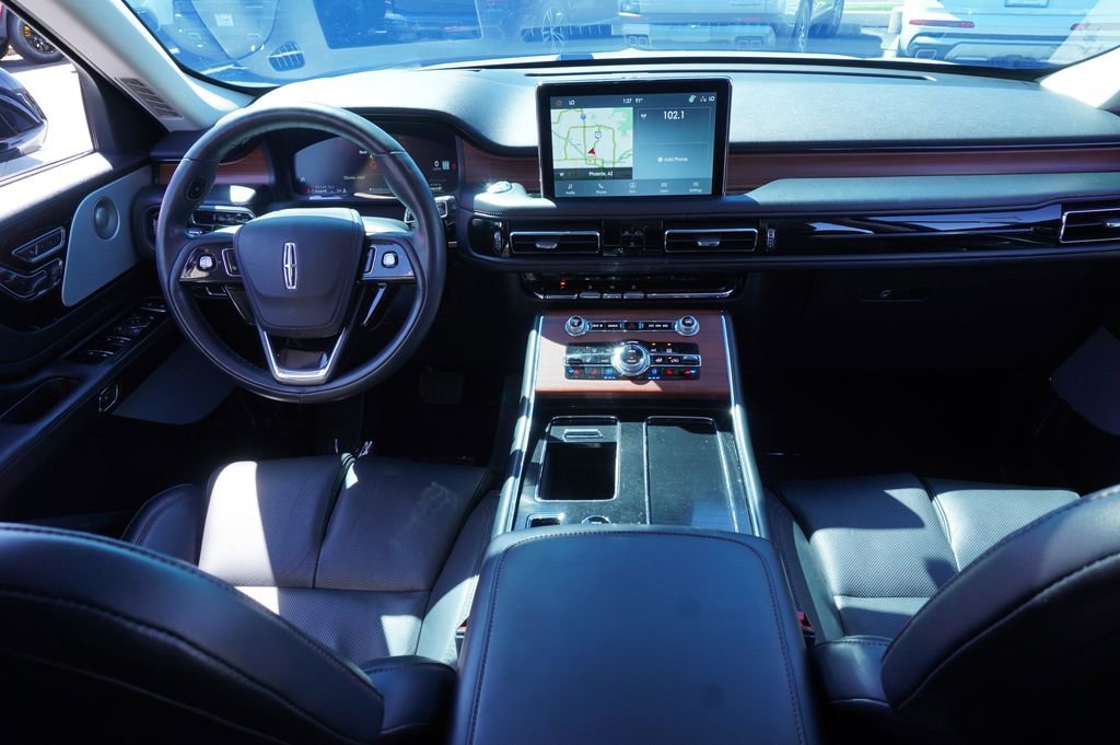 Used 2023 Lincoln Aviator Reserve w/ Equipment Group 201A image 12
