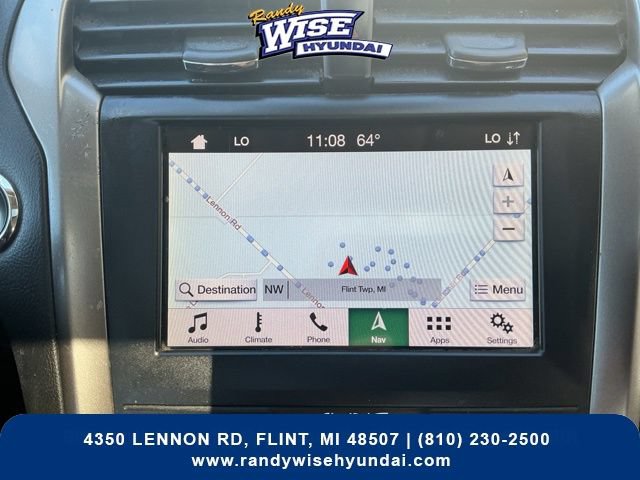 Used 2019 Ford Fusion SE FWD image 3