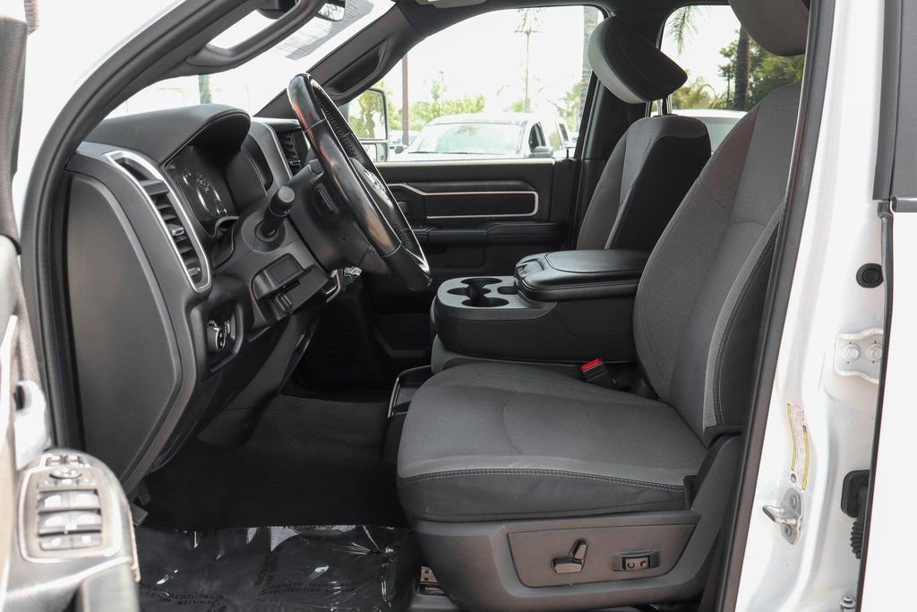 Used 2024 RAM 3500 Big Horn AWD/4WD image 18