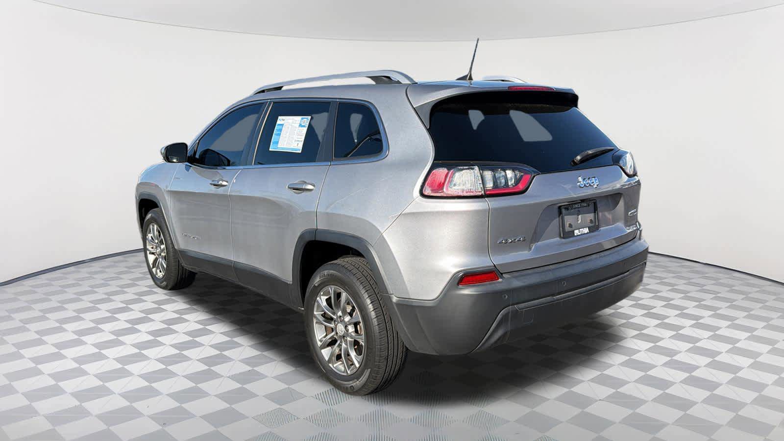 Used 2020 Jeep Cherokee Latitude Plus image 7