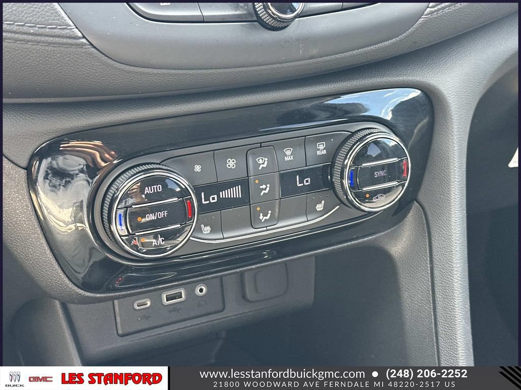 Certified 2023 Buick Encore GX Select w/ Sport Touring Package FWD image 31