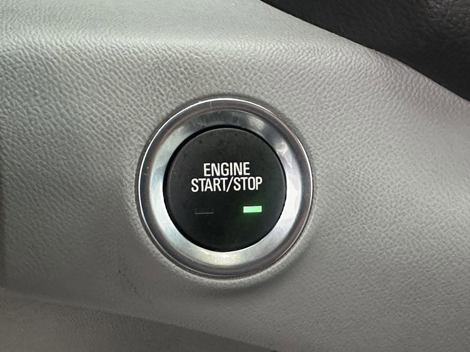 Used 2022 GMC Terrain SLT w/ Infotainment Package II image 33