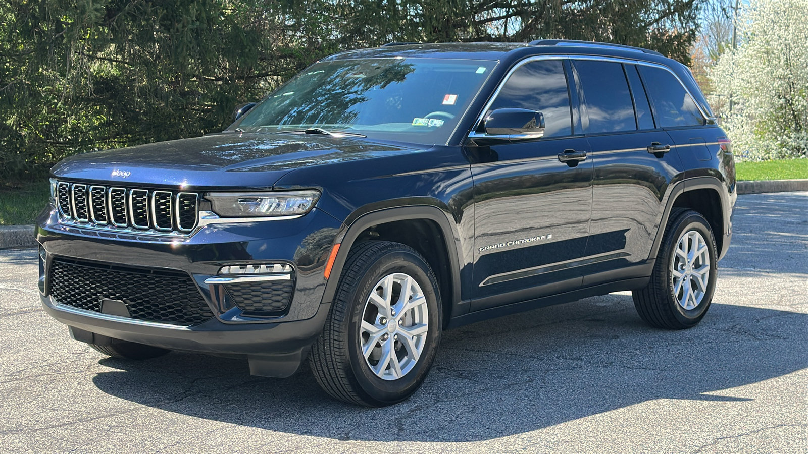 Used 2023 Jeep Grand Cherokee Limited AWD/4WD video 2