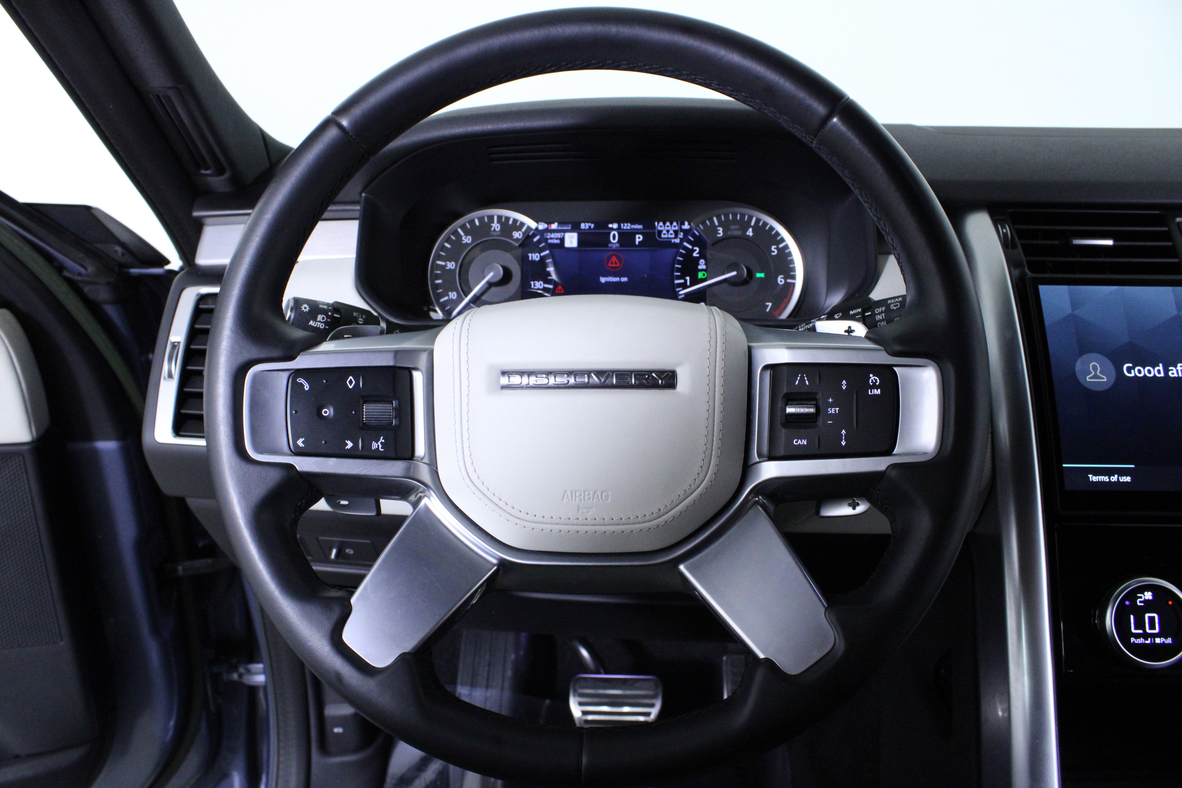 Used 2023 Land Rover Discovery HSE R-Dynamic image 24