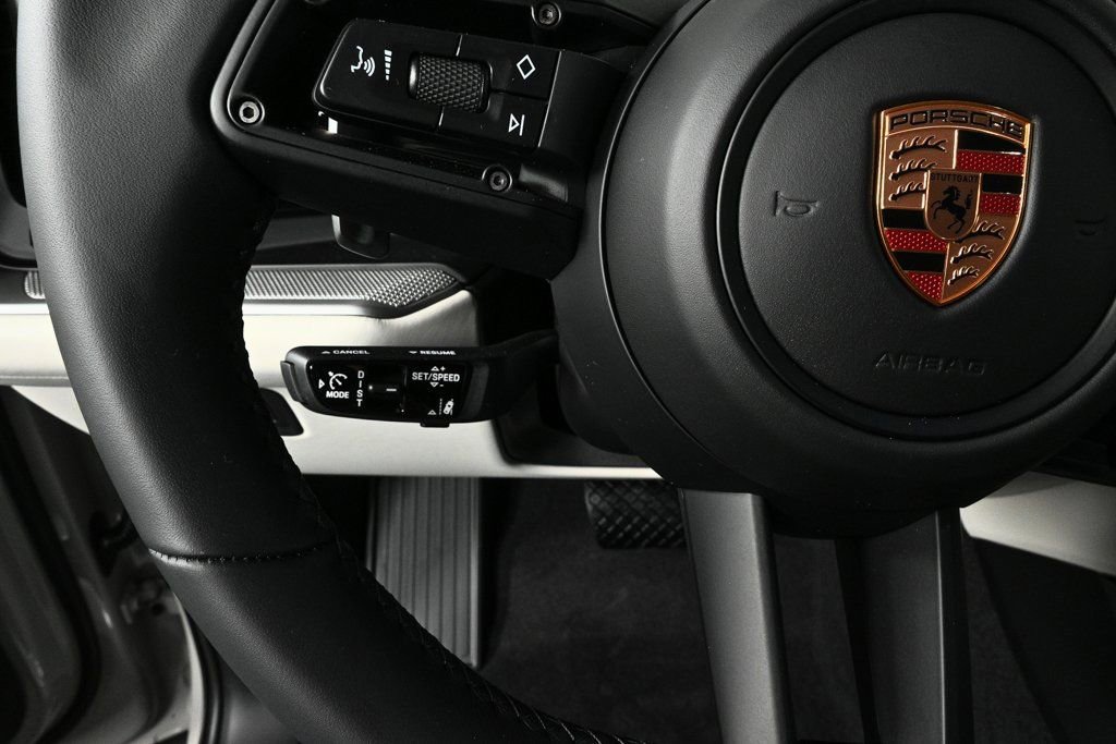 New 2026 Porsche Cayenne image 11