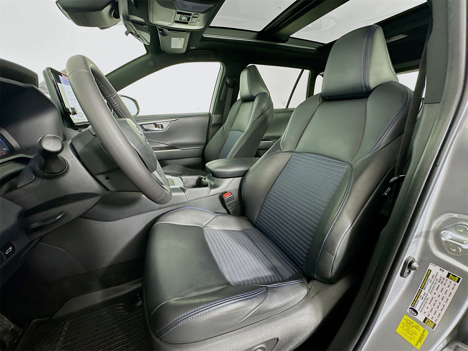 Used 2024 Toyota RAV4 XSE w/ Advanced Technology Package image 22