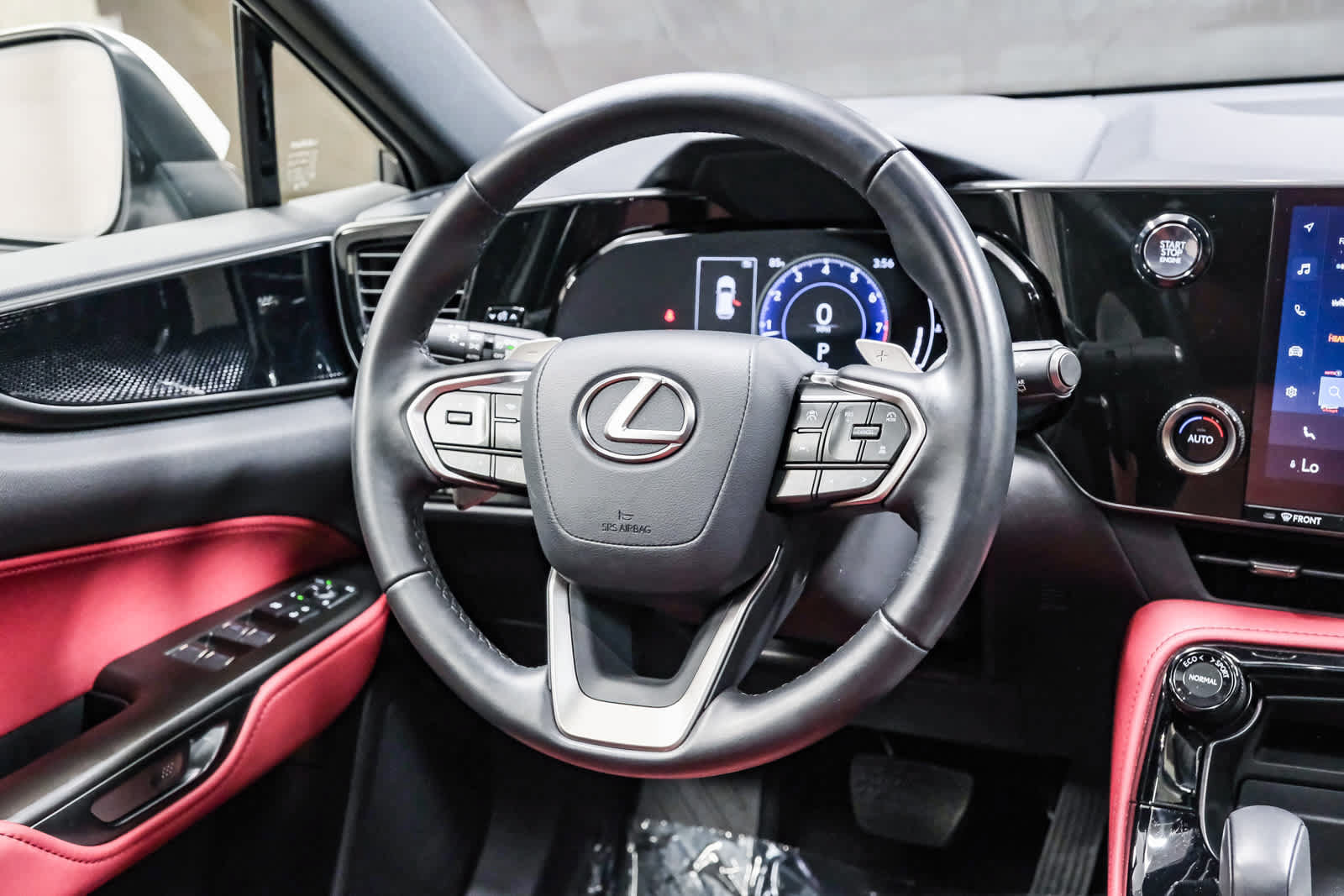 Used 2025 Lexus NX 250 FWD image 18