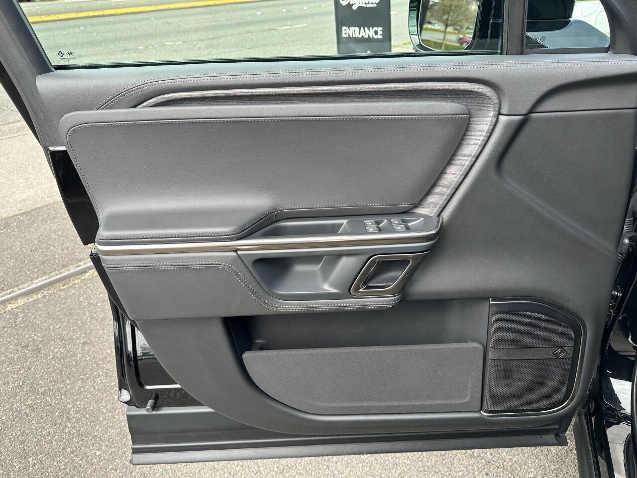 Used 2023 Rivian R1S Adventure image 47