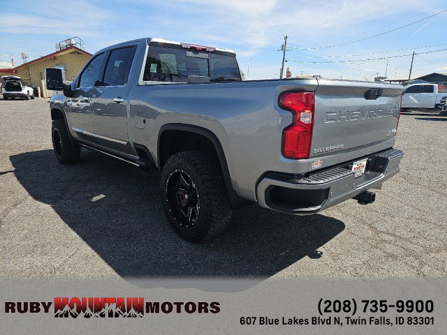 Used 2024 Chevrolet Silverado 3500 High Country w/ High Country Premium Package AWD/4WD image 5