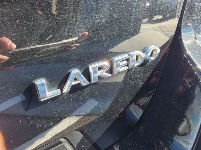 Used 2018 Jeep Grand Cherokee Laredo AWD/4WD image 43