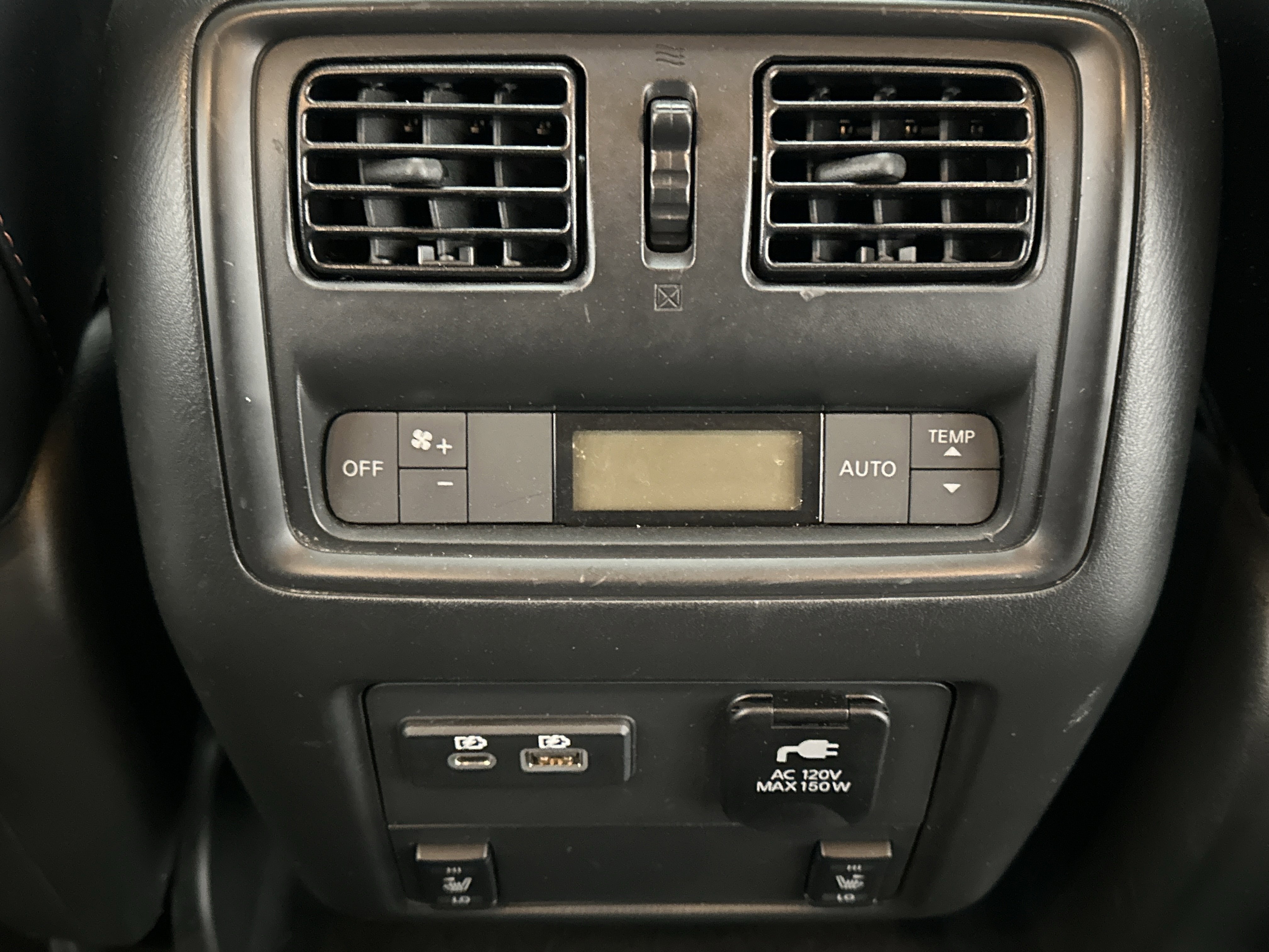 Used 2020 Nissan Pathfinder SL image 24