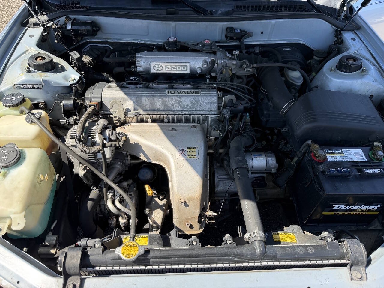 Used 1992 Toyota Camry Deluxe FWD image 20