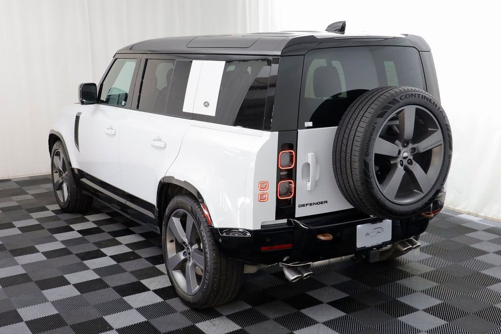 Used 2023 Land Rover Defender 110 V8 image 16