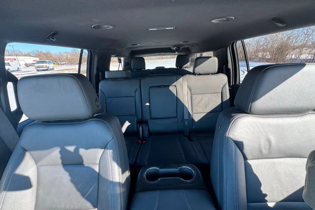 Used 2025 Chevrolet Suburban Z71 AWD/4WD image 26