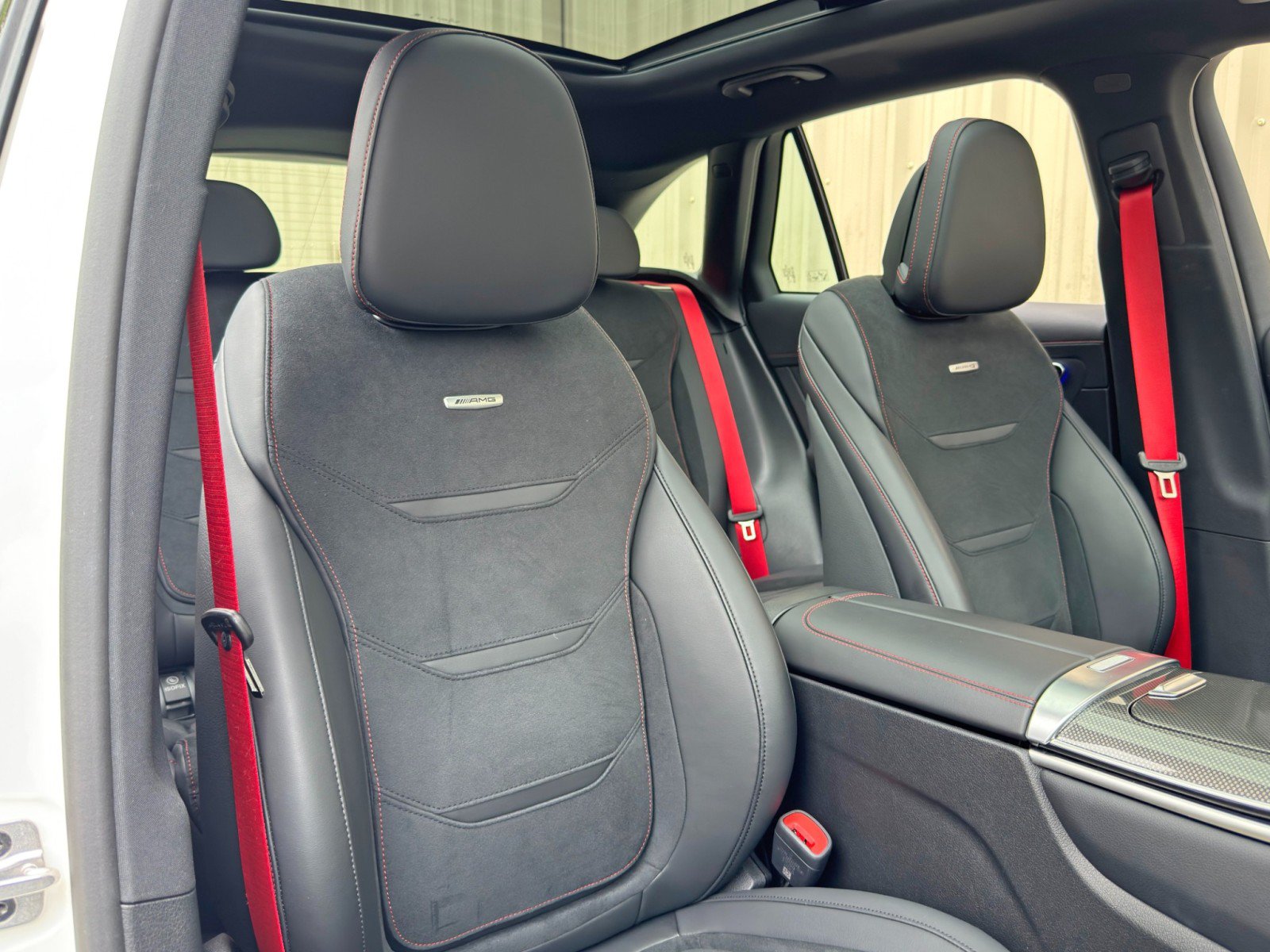 Used 2024 Mercedes-Benz GLC 43 AMG 4MATIC image 41