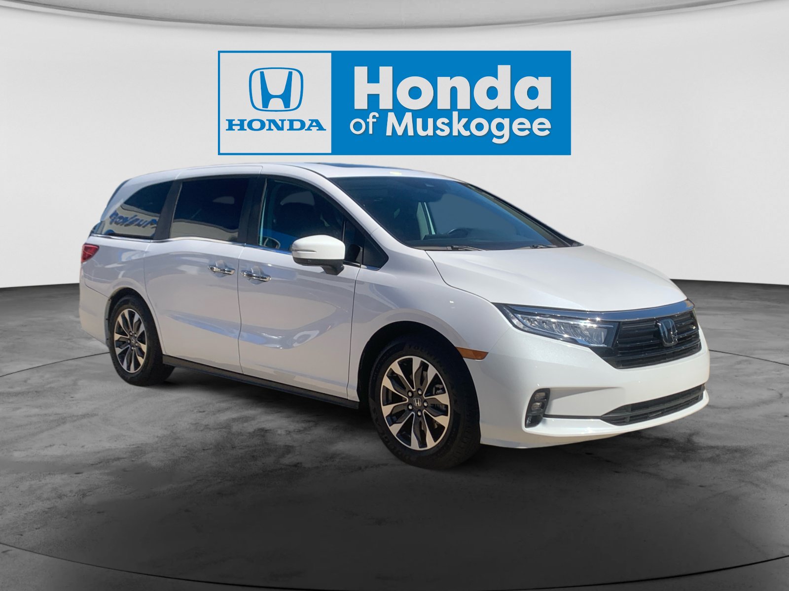 Used 2024 Honda Odyssey EX-L image 3